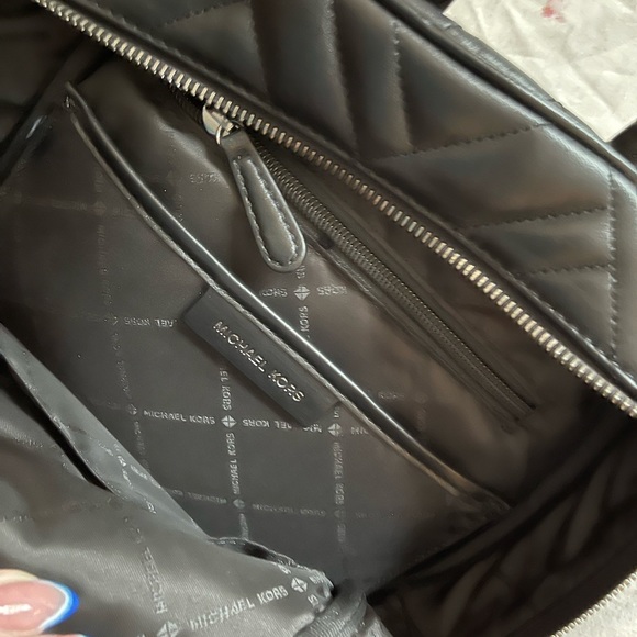 Michael Kors Abbey backpack - Picture 3 of 3